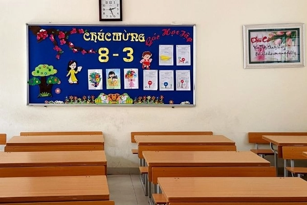 trang trí bảng ngày 8 3