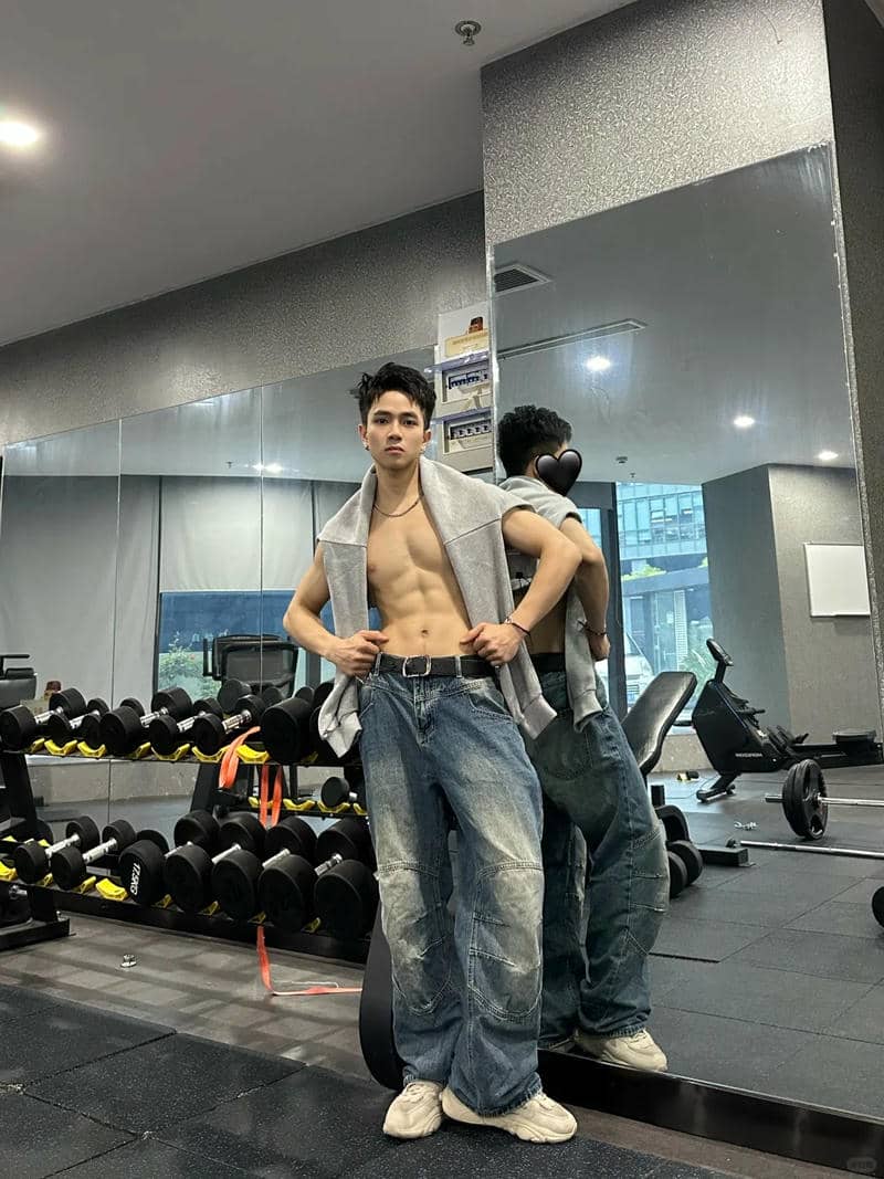 ảnh 6 múi đẹp trai