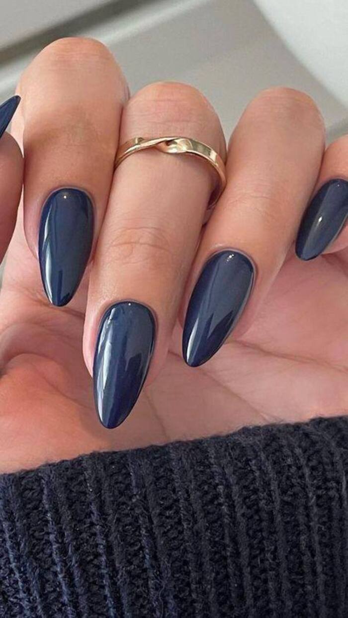 mẫu nail móng nhọn tròn màu chất