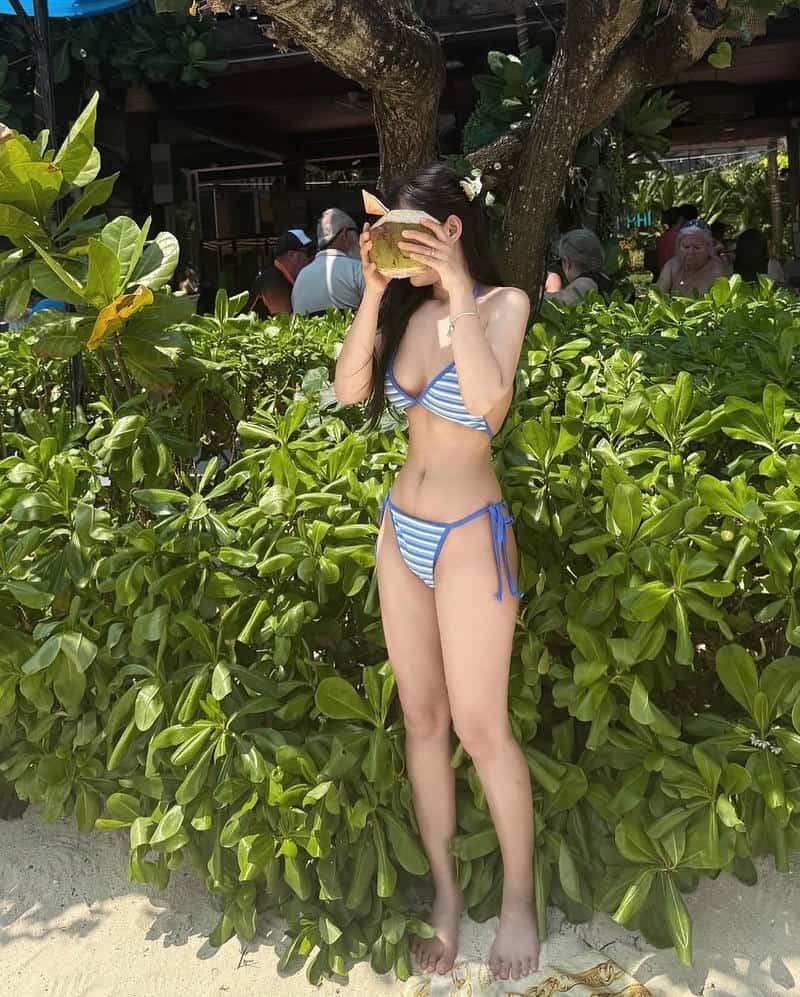 ảnh gái bikini che mặt