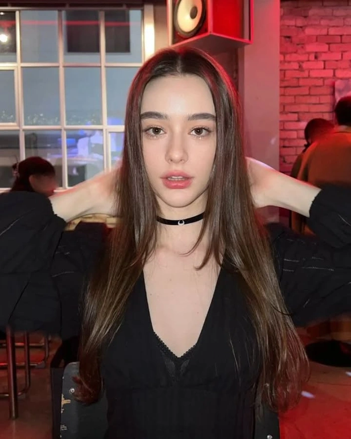 ảnh gái xinh châu âu nổi bật tự nhiên