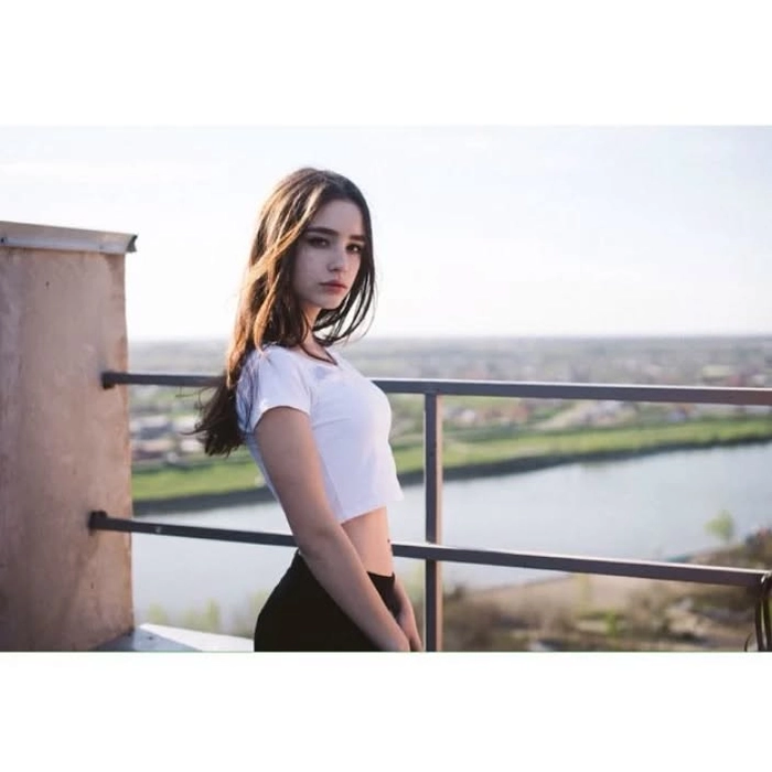 ảnh gái xinh châu âu trẻ trung