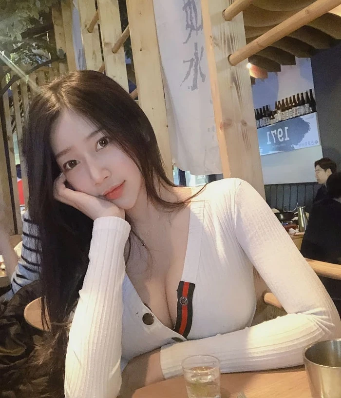 ảnh nền gái xinh chất lượng cao