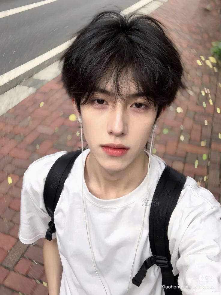 ảnh trai đẹp 9x đi học