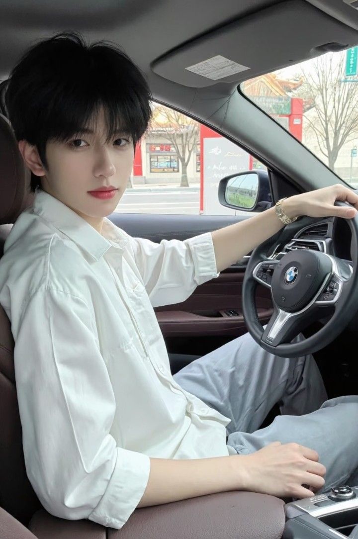 ảnh trai đẹp 9x lái xe