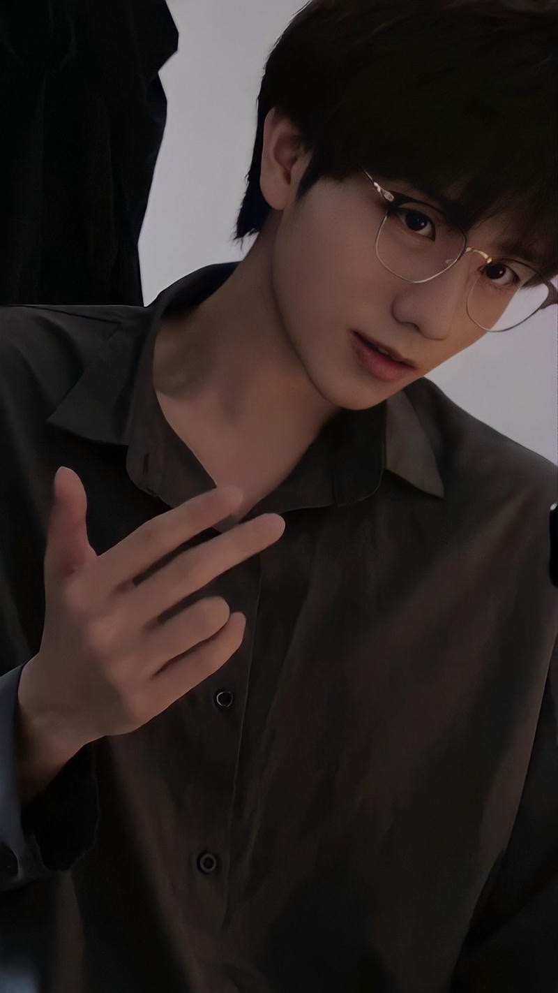 bìa ảnh trai trung quốc