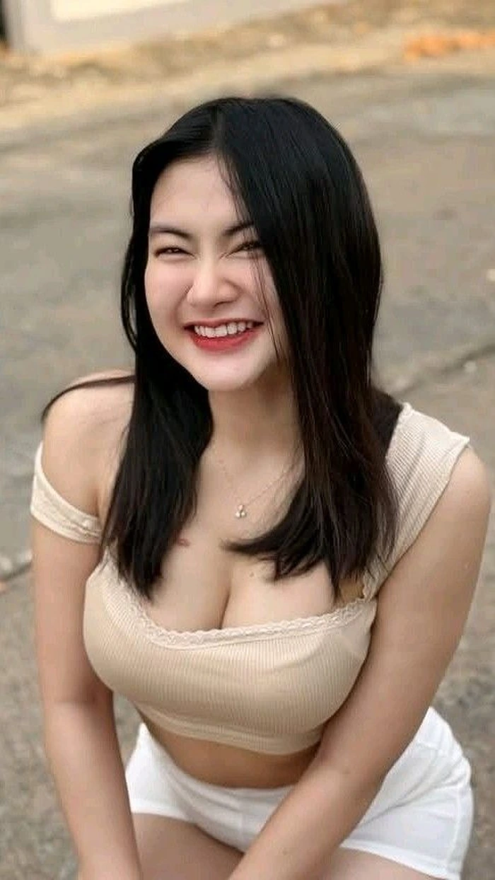 cô gái lôi cuốn