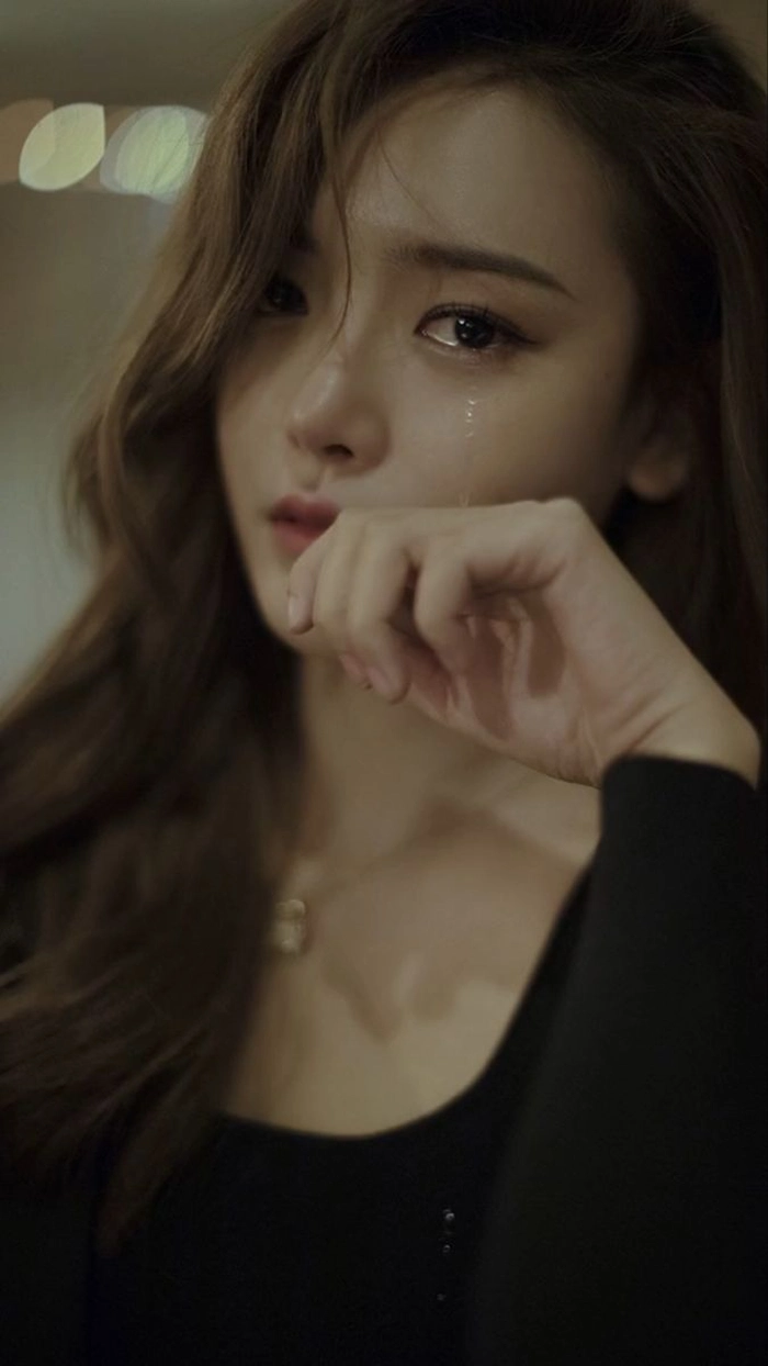 gái đẹp sầu muộn