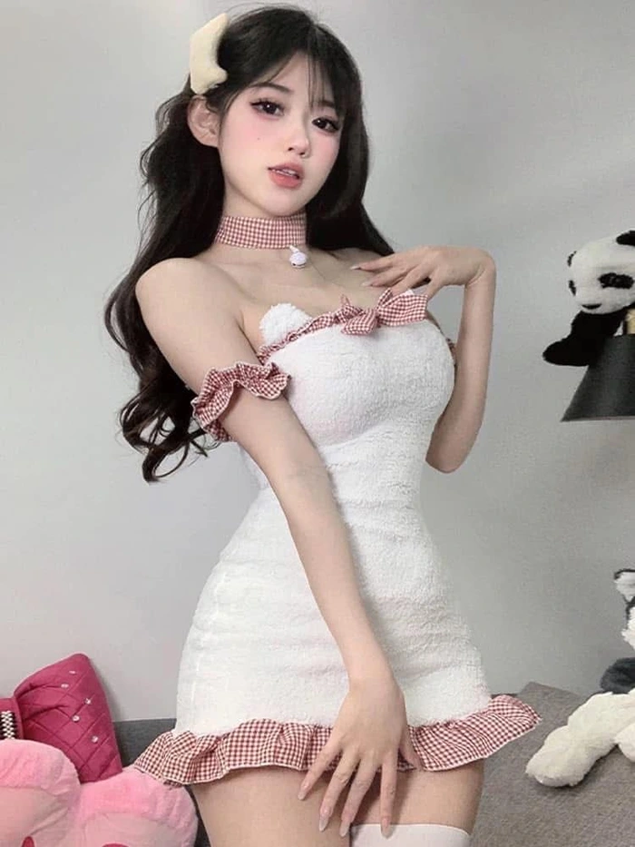 gái xinh 18 tuổi duyên