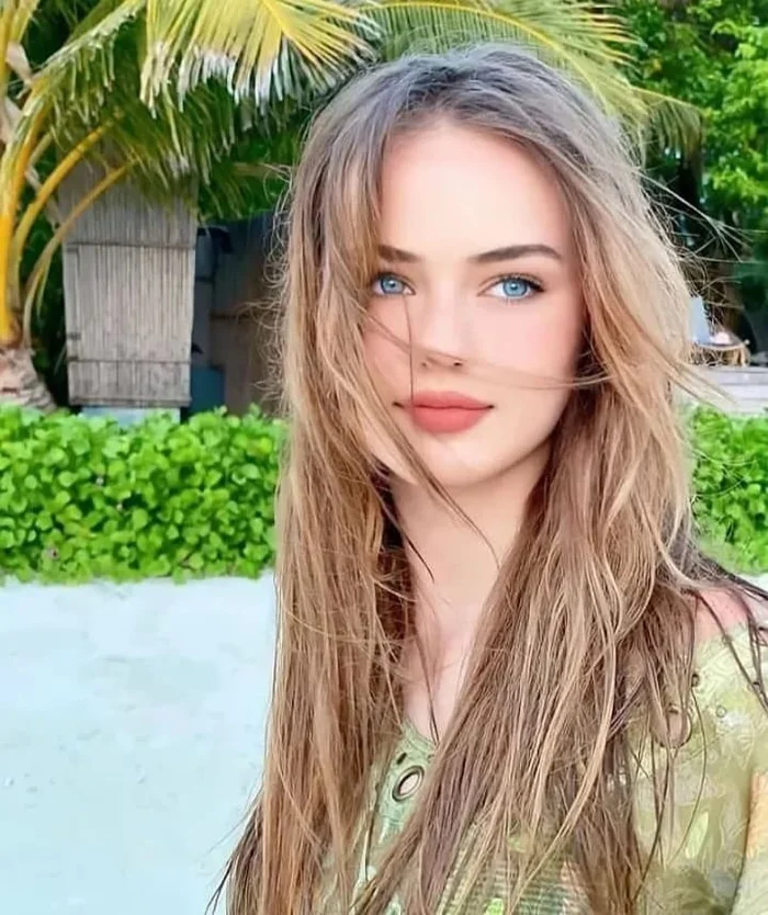 gái xinh châu âu tự tin và xinh đẹp