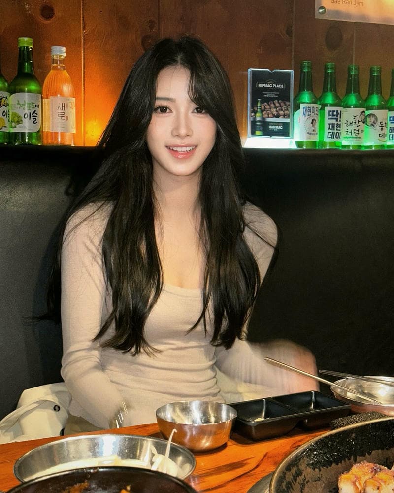 gai xinh cuoi rang ro