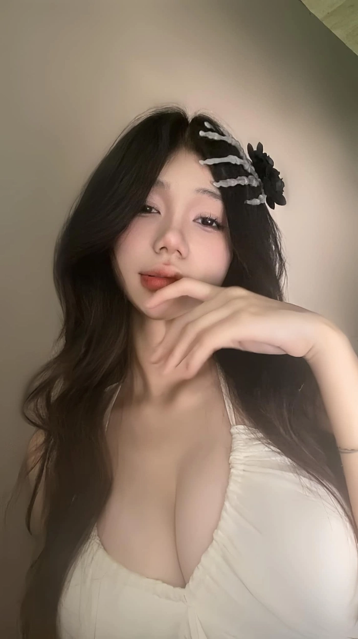 gái xinh cuốn hút