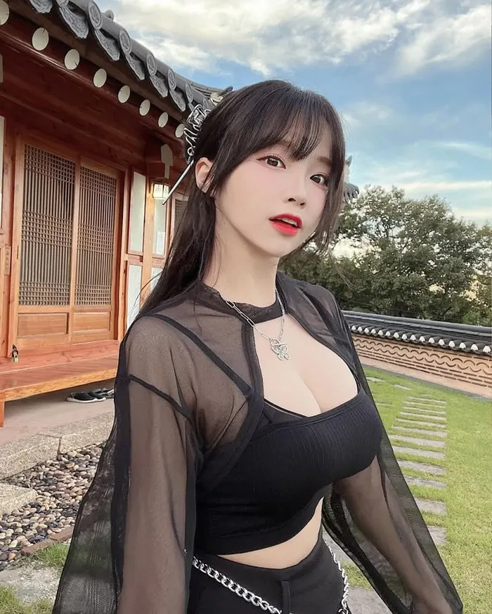 hot girl tạo dáng