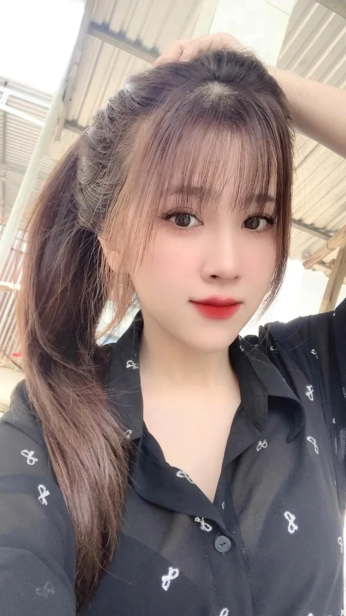 người mẫu 18 tuổi cá tính