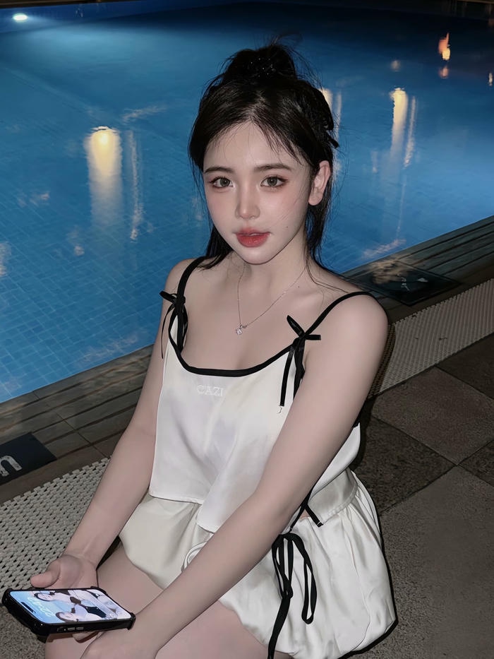 trần huyền châu 19