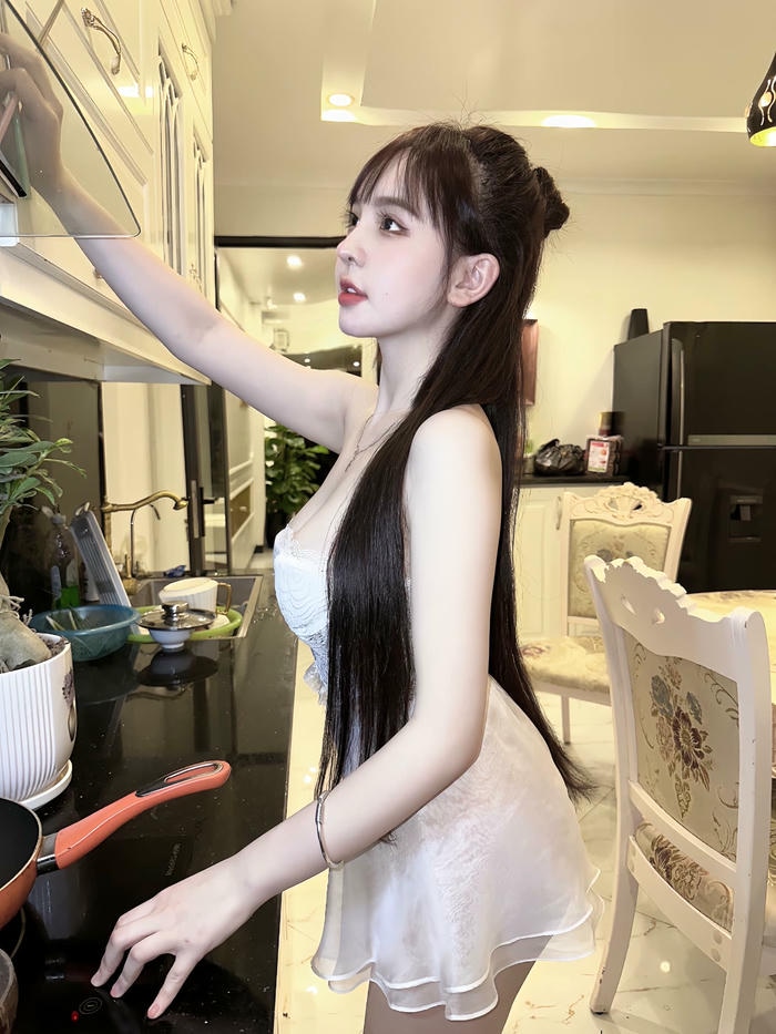 trần huyền châu 2