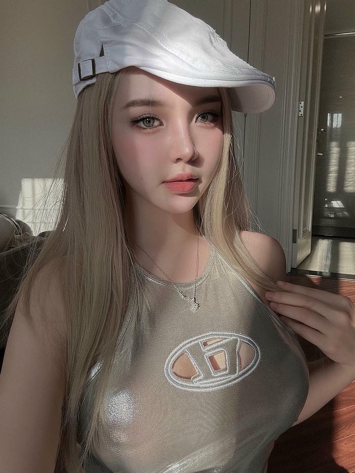 trần huyền châu 23