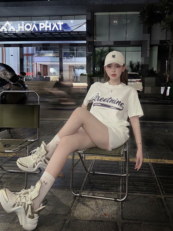 trần huyền châu 25