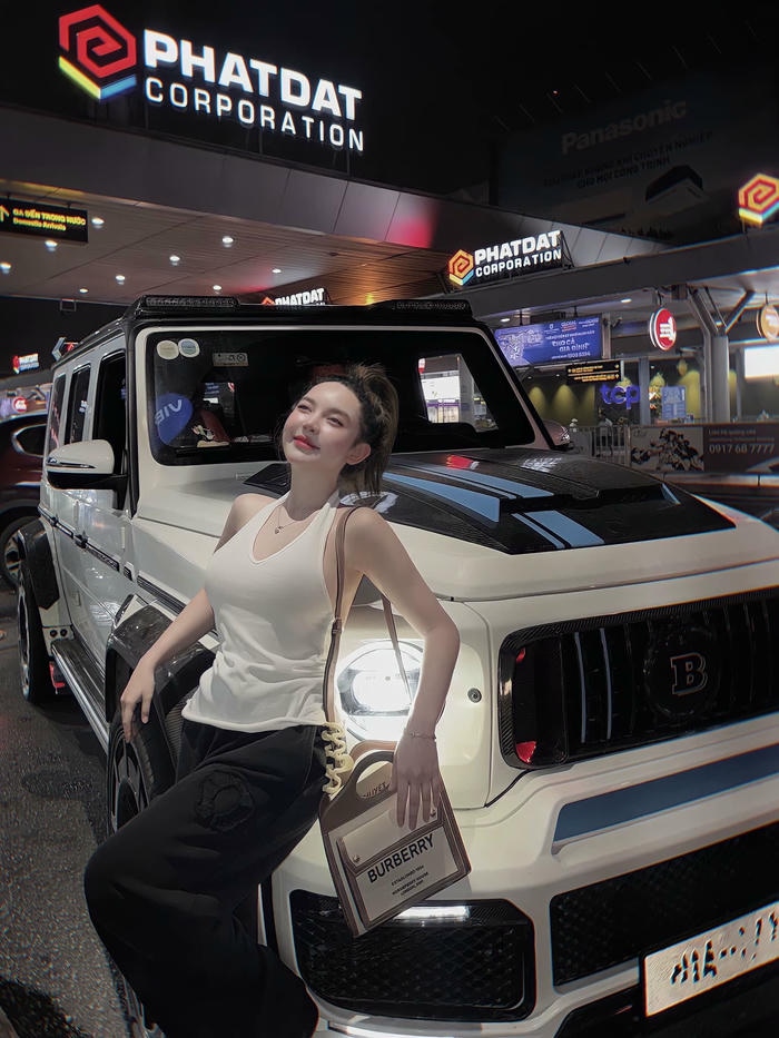 trần huyền châu 28