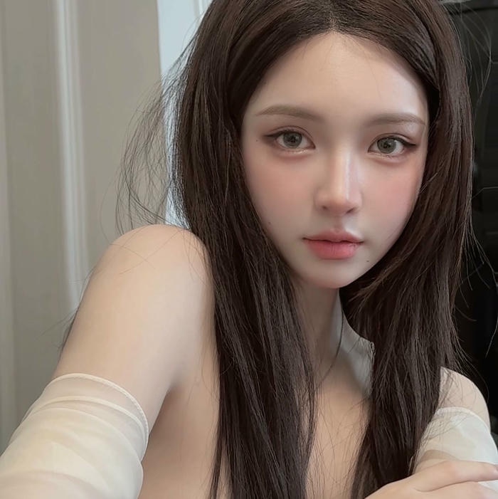 trần huyền châu 40