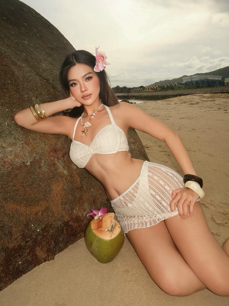 váy lưới xuyên thấu gợi cảm