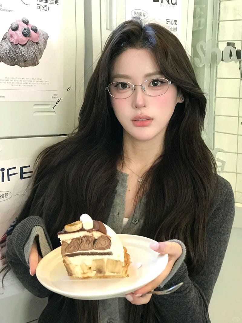 Bộ ảnh gái xinh đeo kính