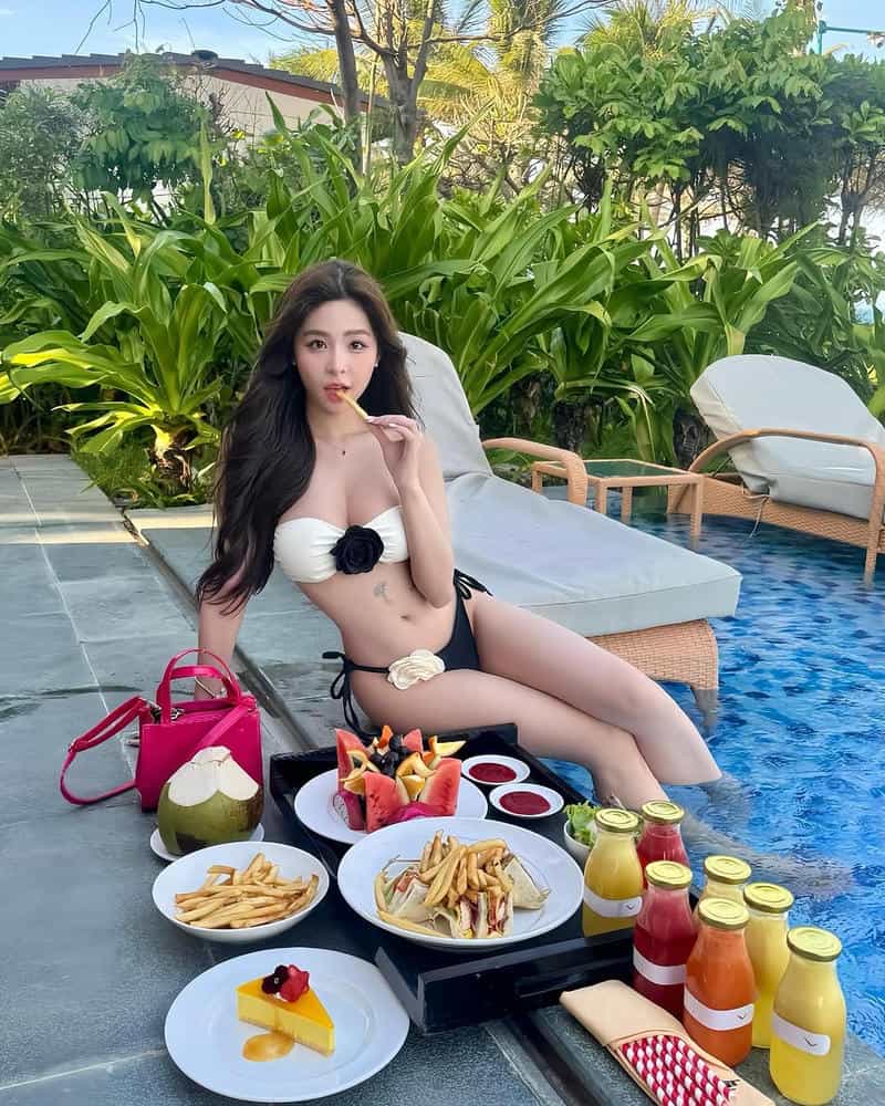 Tải bộ hình gái xinh bikini