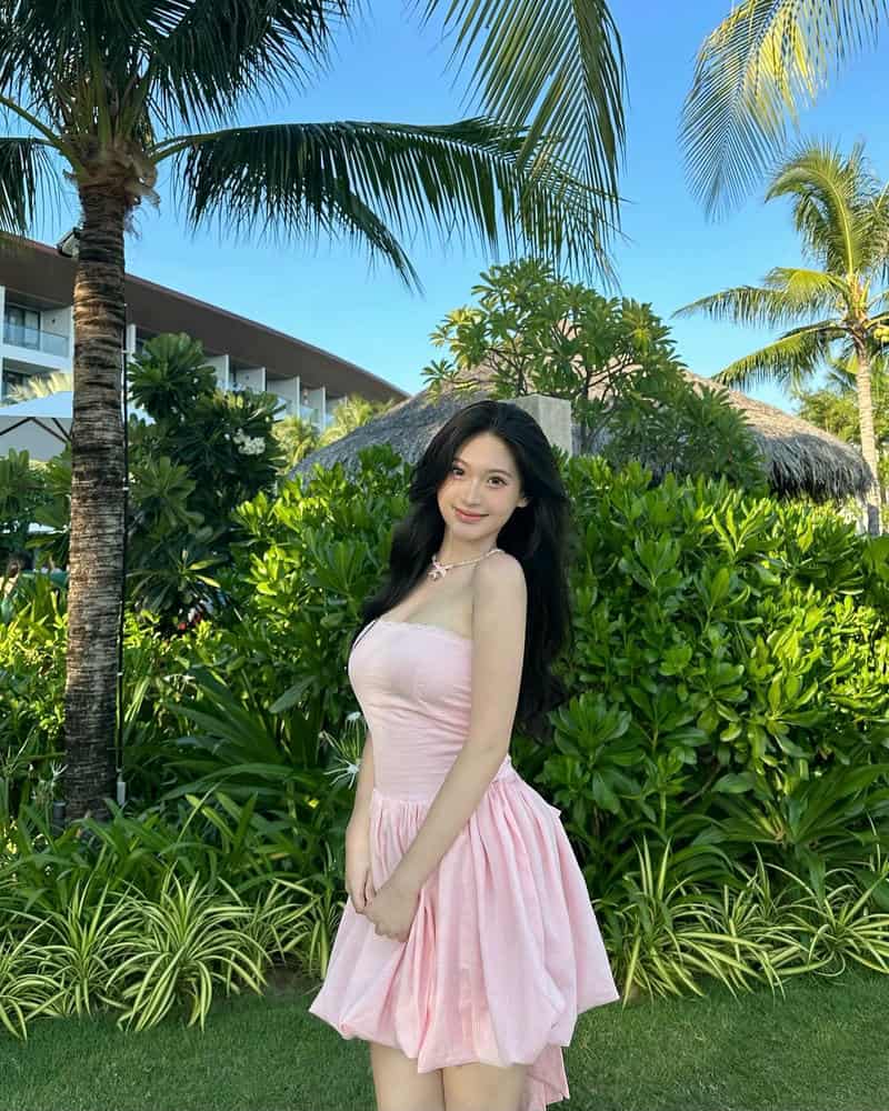 Xem hình gái xinh mặc pinky đáng mến