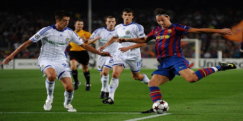 Barcelona v Dynamo Kiev – UEFA Champions League