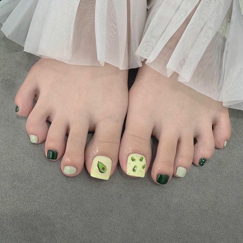 mẫu nail chân hiện đại