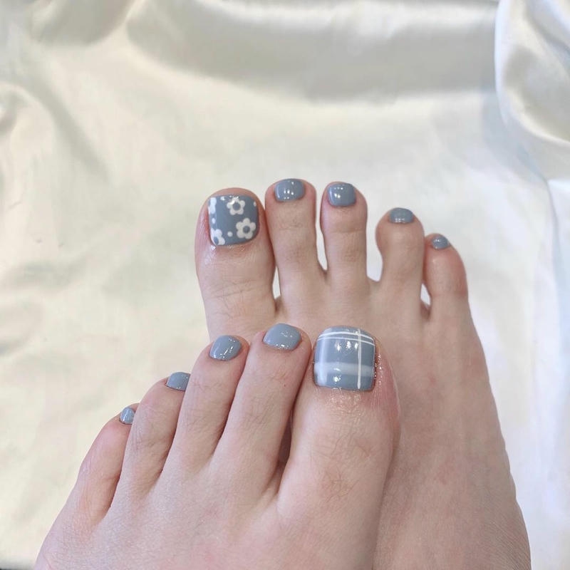 mẫu nail chân hot trend