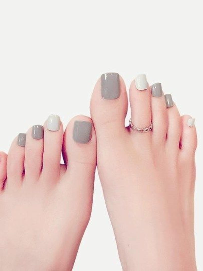 mẫu nail chân nhẹ nhàng