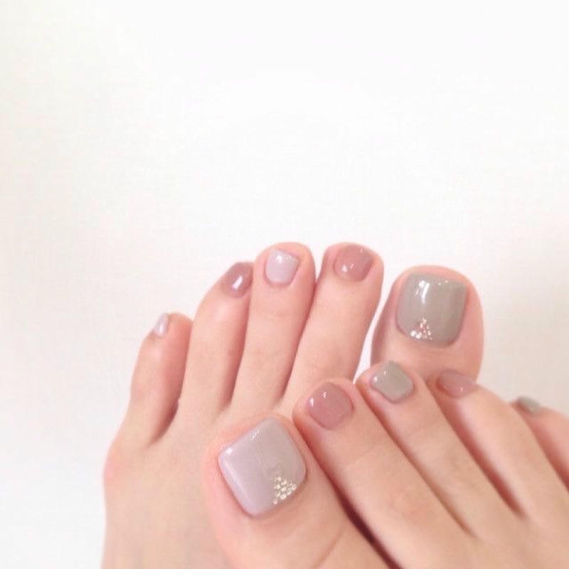 mẫu nail chân thời thượng