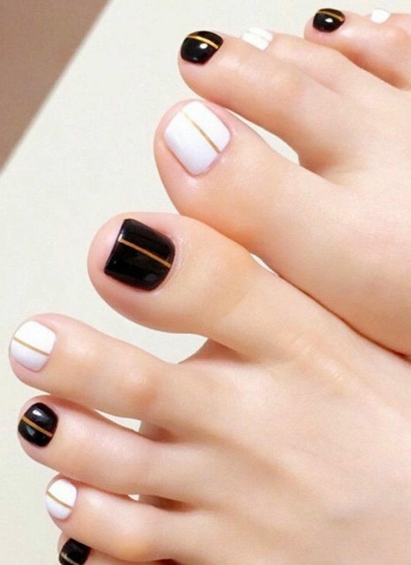 mẫu nail chân trẻ trung
