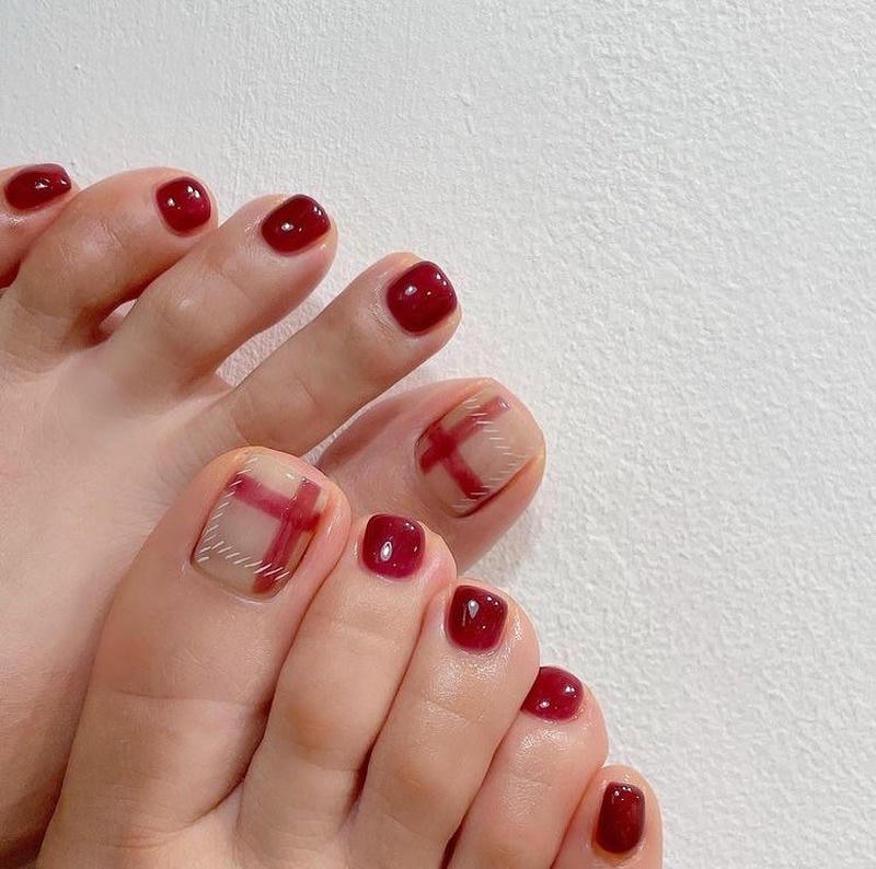 mẫu nail chân trendy 2025