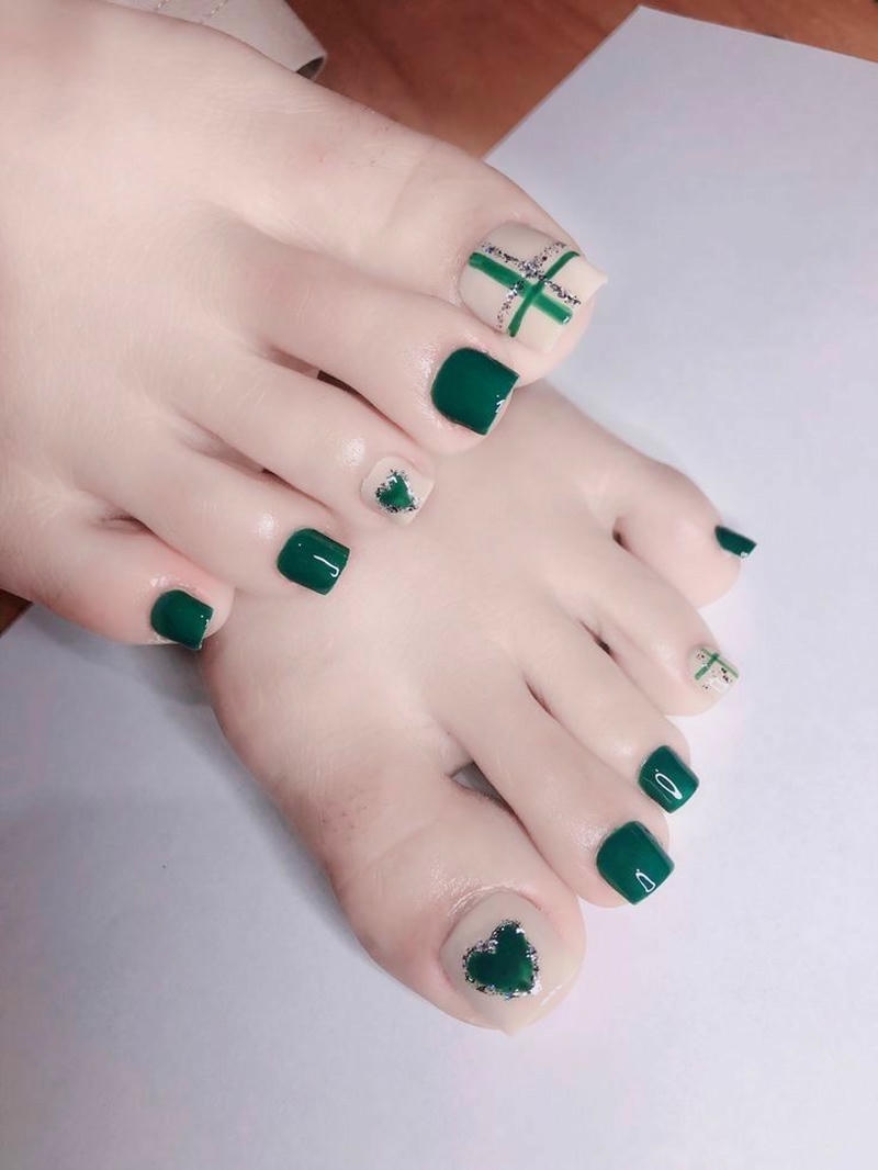 mẫu nail chân vân đá