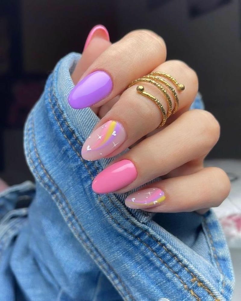 mẫu nail tay cầu vồng