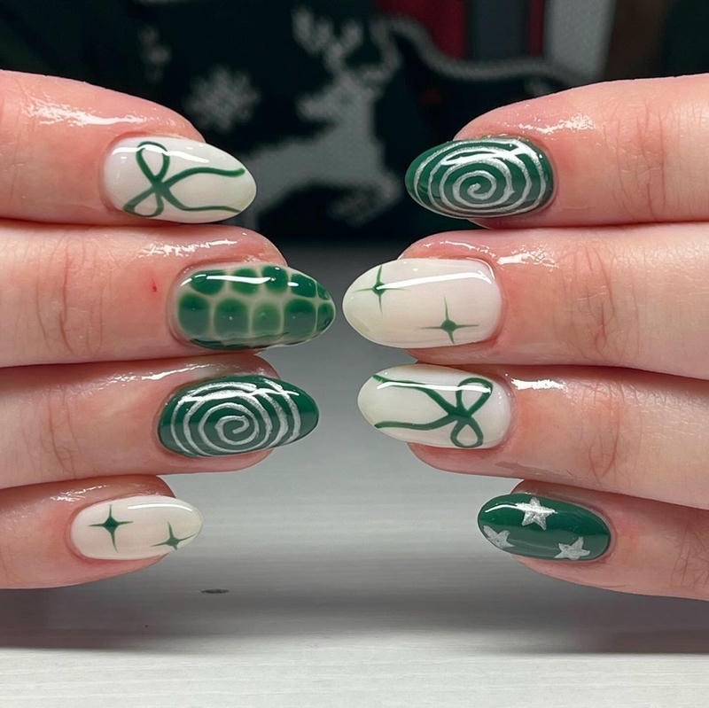 mẫu nail tay màu xanh lá