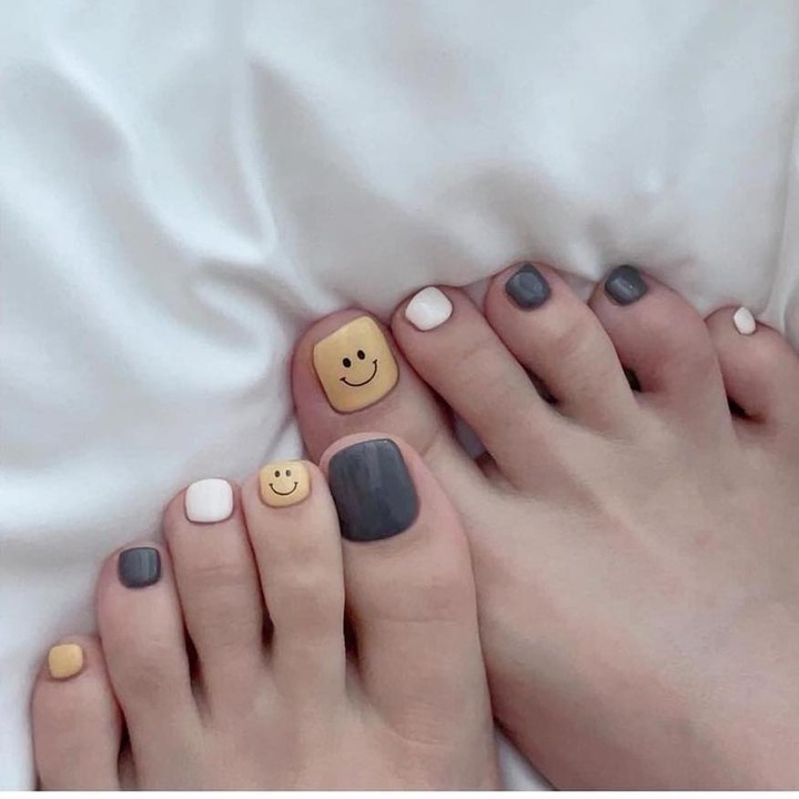 móng mặt cười lạ mắt