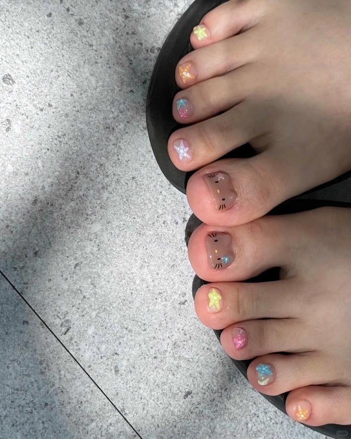 nail chân đi biển long lanh