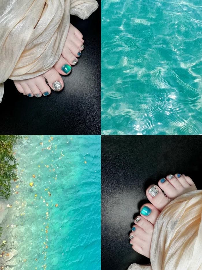 nail chân đi biển tone xanh trắng