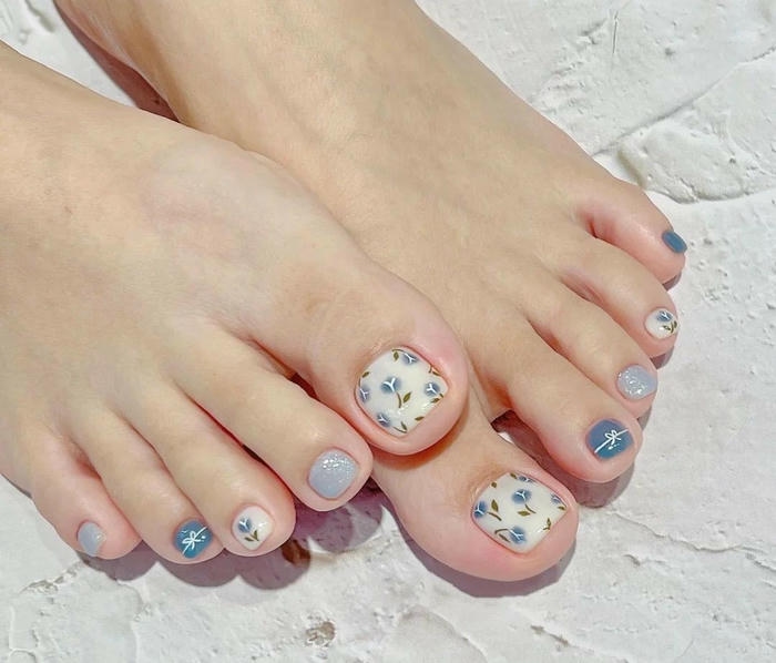 nail chân đơn giản nghệ thuật tinh tế