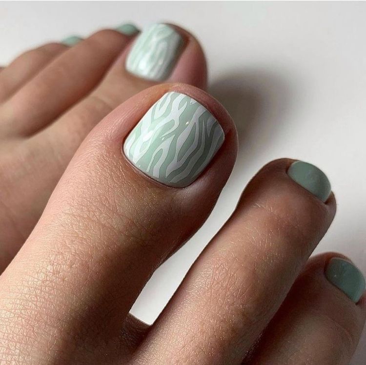 nail chân đơn giản quý phái