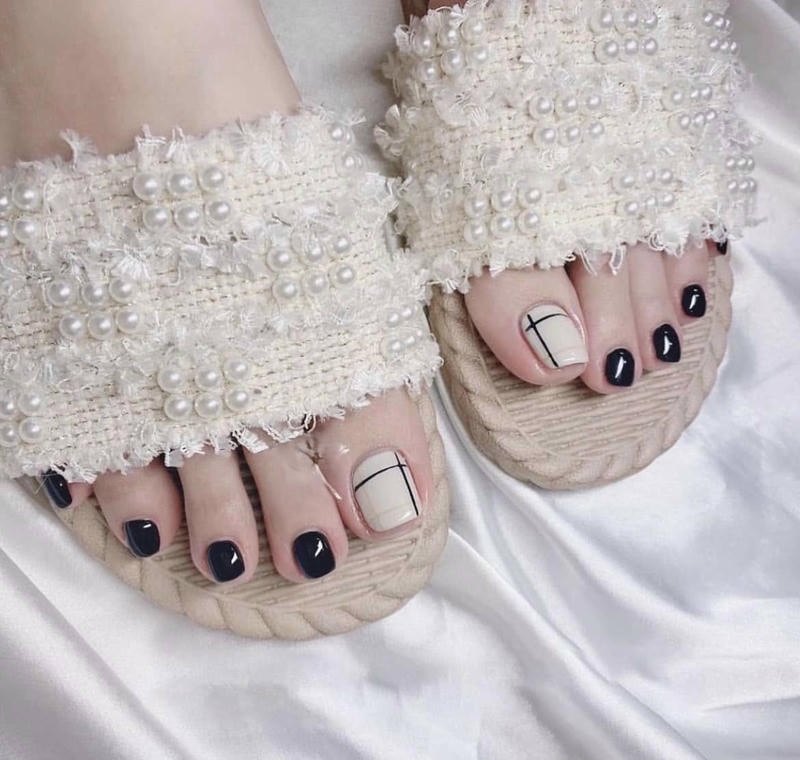 nail chân kẻ nổi bật