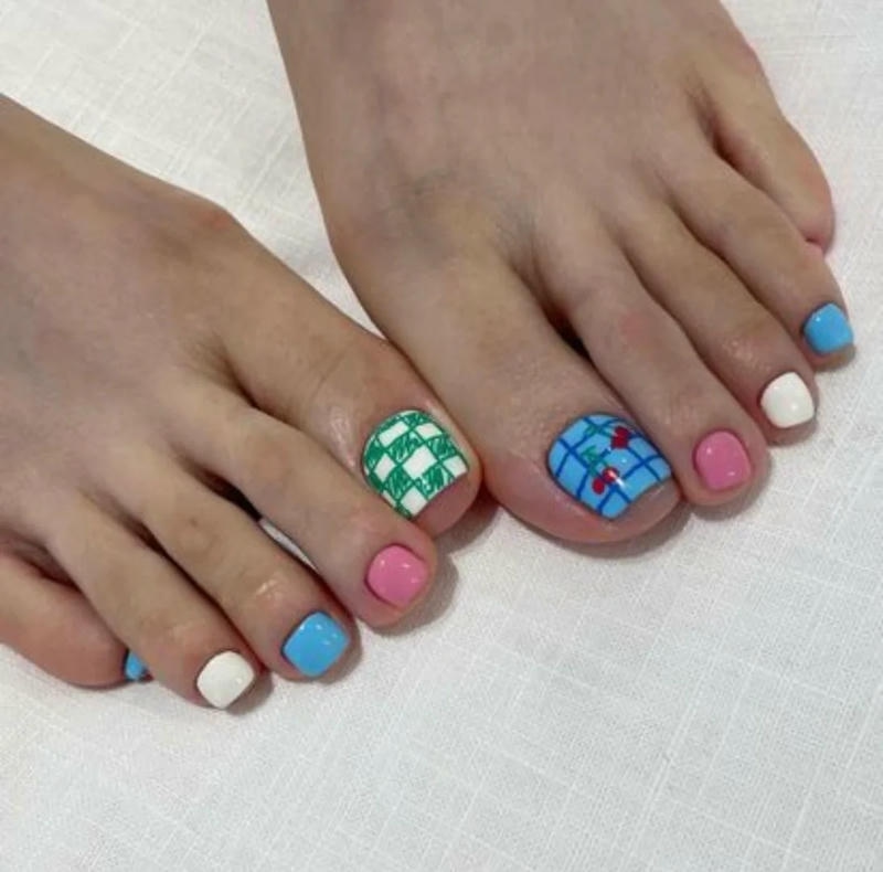 nail chân kẻ sọc ngang