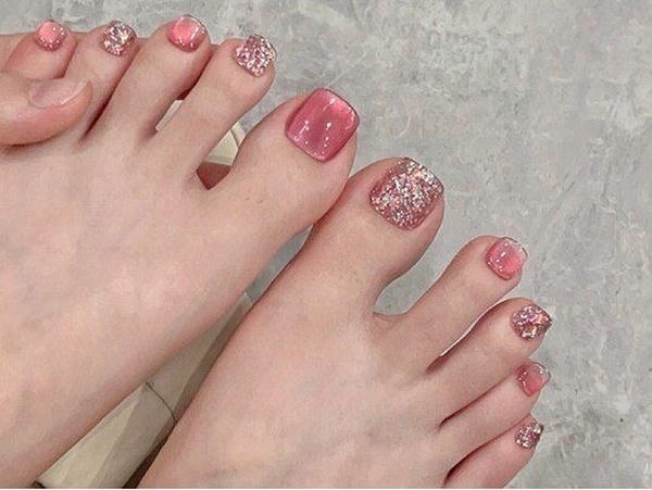 nail chân lấp lánh đi biển