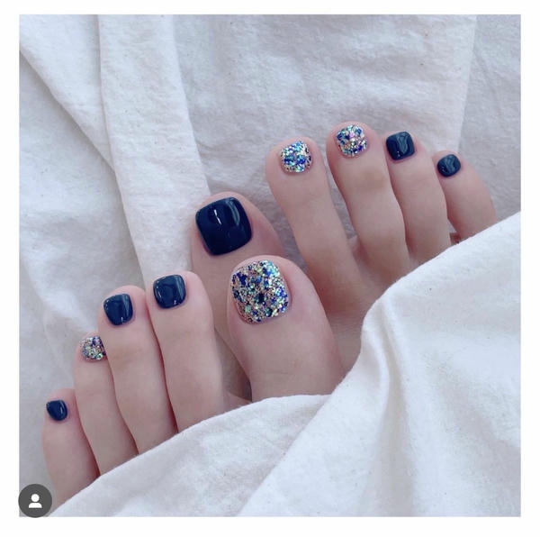 nail chân lấp lánh đơn giản