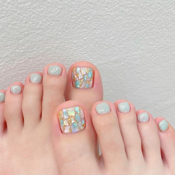 nail chân lấp lánh màu bạc