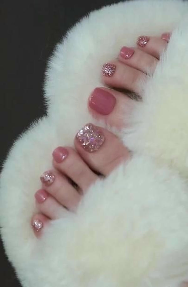 nail chân lấp lánh tinh tế