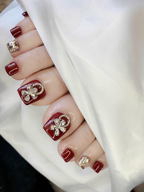 nail chân lấp lánh trẻ trung